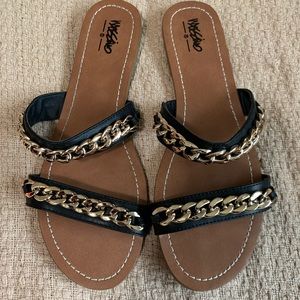 Chain strap sandals